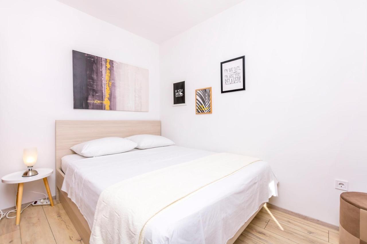 Apartments Visnja โรกอซนิซา ภายนอก รูปภาพ