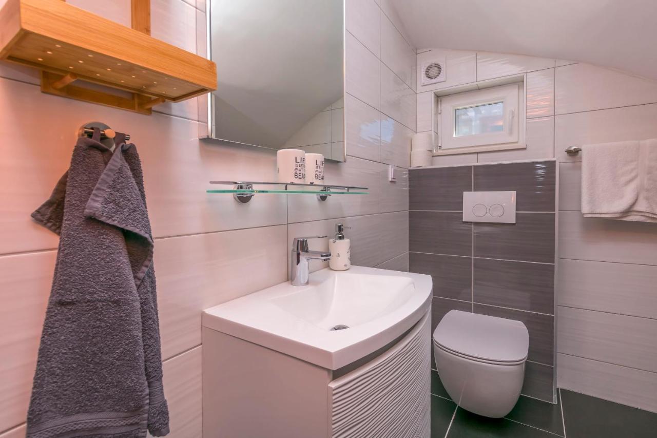 Apartments Visnja โรกอซนิซา ภายนอก รูปภาพ