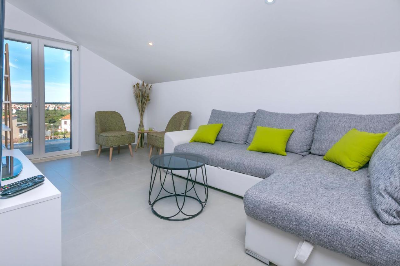 Apartments Visnja โรกอซนิซา ภายนอก รูปภาพ